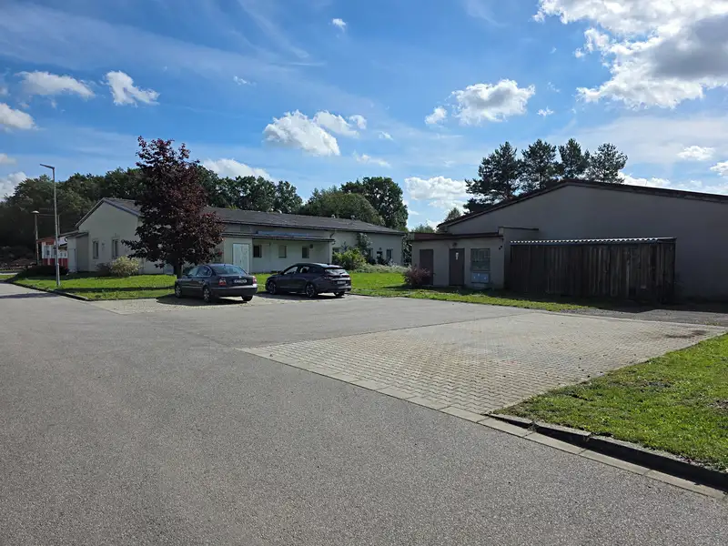 Prodej výrobní haly, prostoru 1150 m², Lukavice – náhled fotky 1