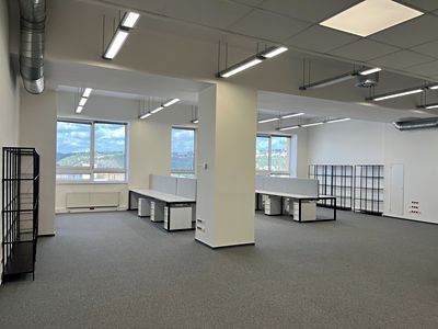 Pronájem kanceláře 313 m²