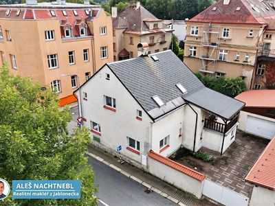 Prodej rodinného domu 330 m², pozemek 469 m²