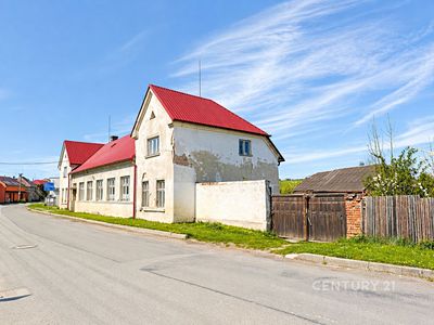 Prodej rodinného domu 200 m², pozemek 1394 m²