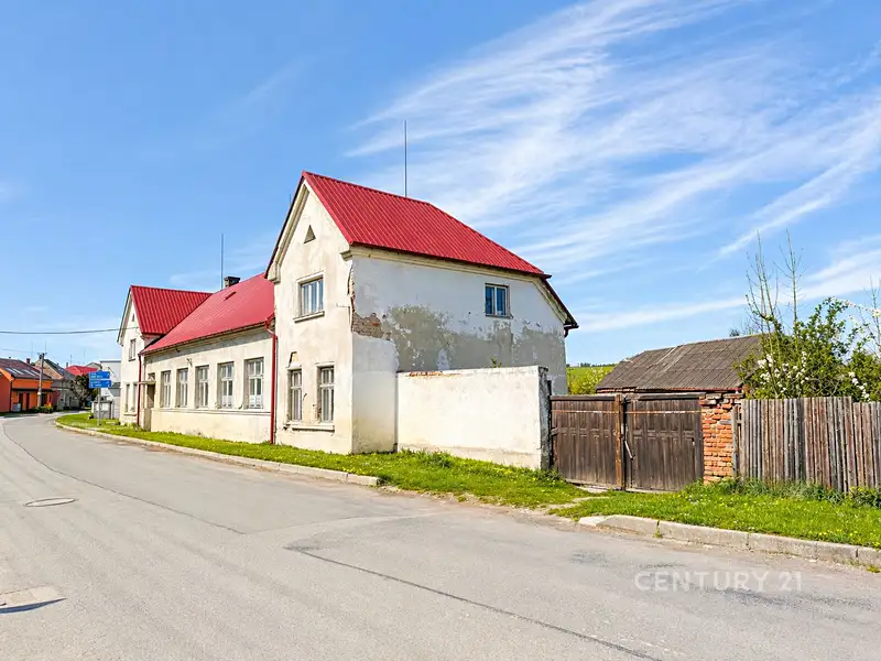 Prodej rodinného domu 200 m², pozemek 1394 m², Olbramice – náhled fotky 1