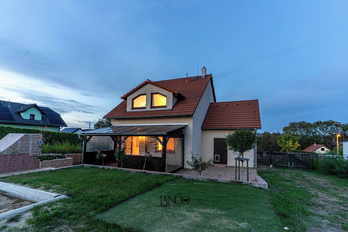 Prodej rodinného domu 136 m², pozemek 2687 m² – fotografie 2