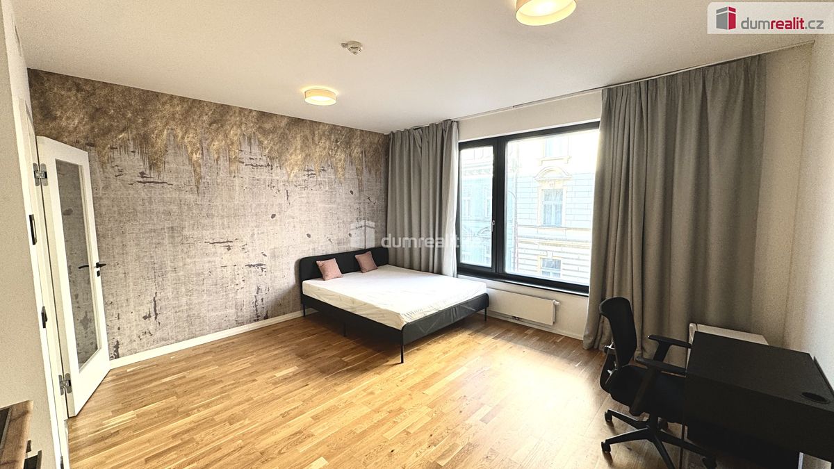 Pronájem bytu 1+kk 31 m² – fotografie 2