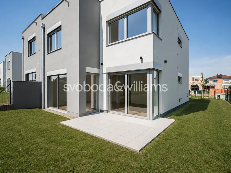 Prodej rodinného domu 173 m², pozemek 424 m², Chýně – náhled fotky 1