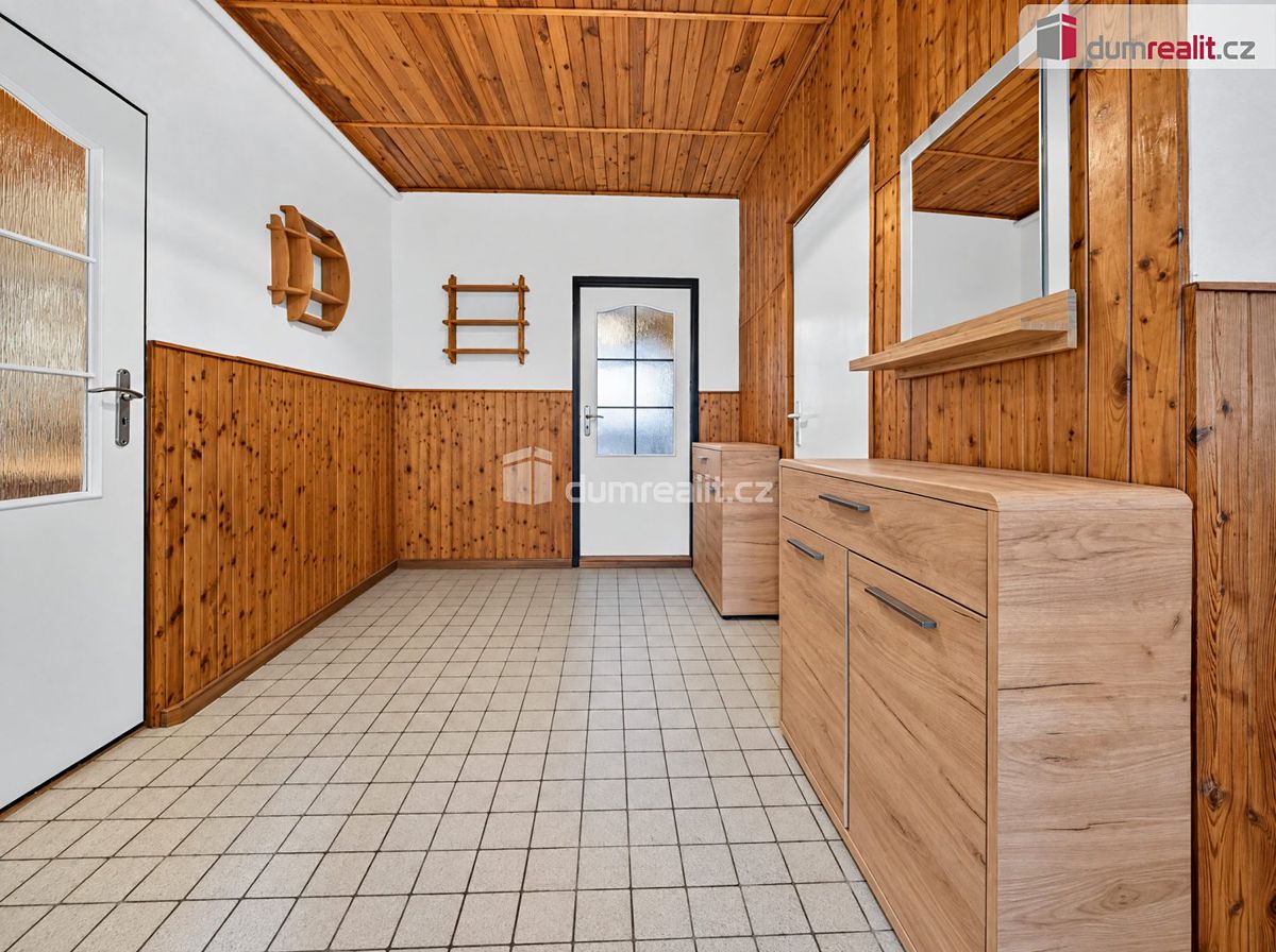 Prodej rodinného domu 743 m², pozemek 743 m² – fotografie 4