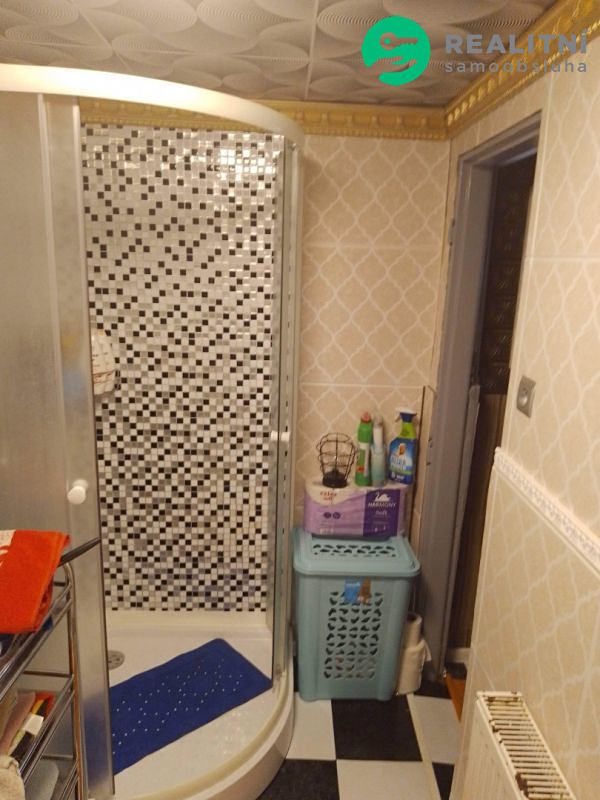 Prodej rodinného domu 180 m², pozemek 173 m² – fotografie 3