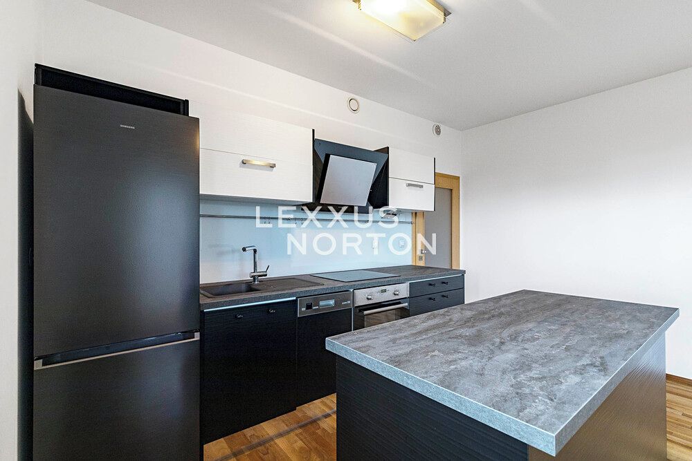 Pronájem bytu 2+kk 54 m² – fotografie 2