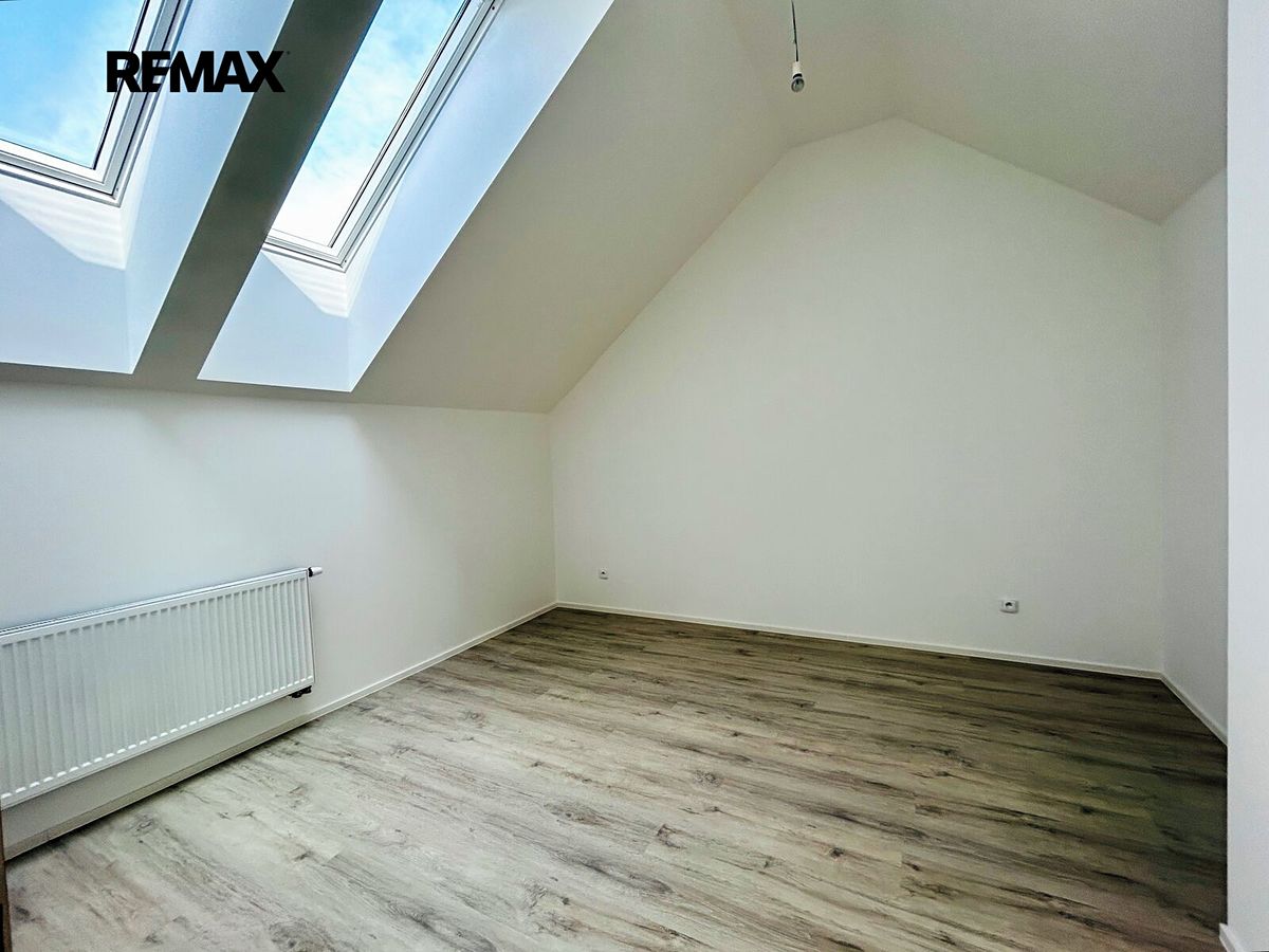 Pronájem bytu 2+kk 60 m² – fotografie 4
