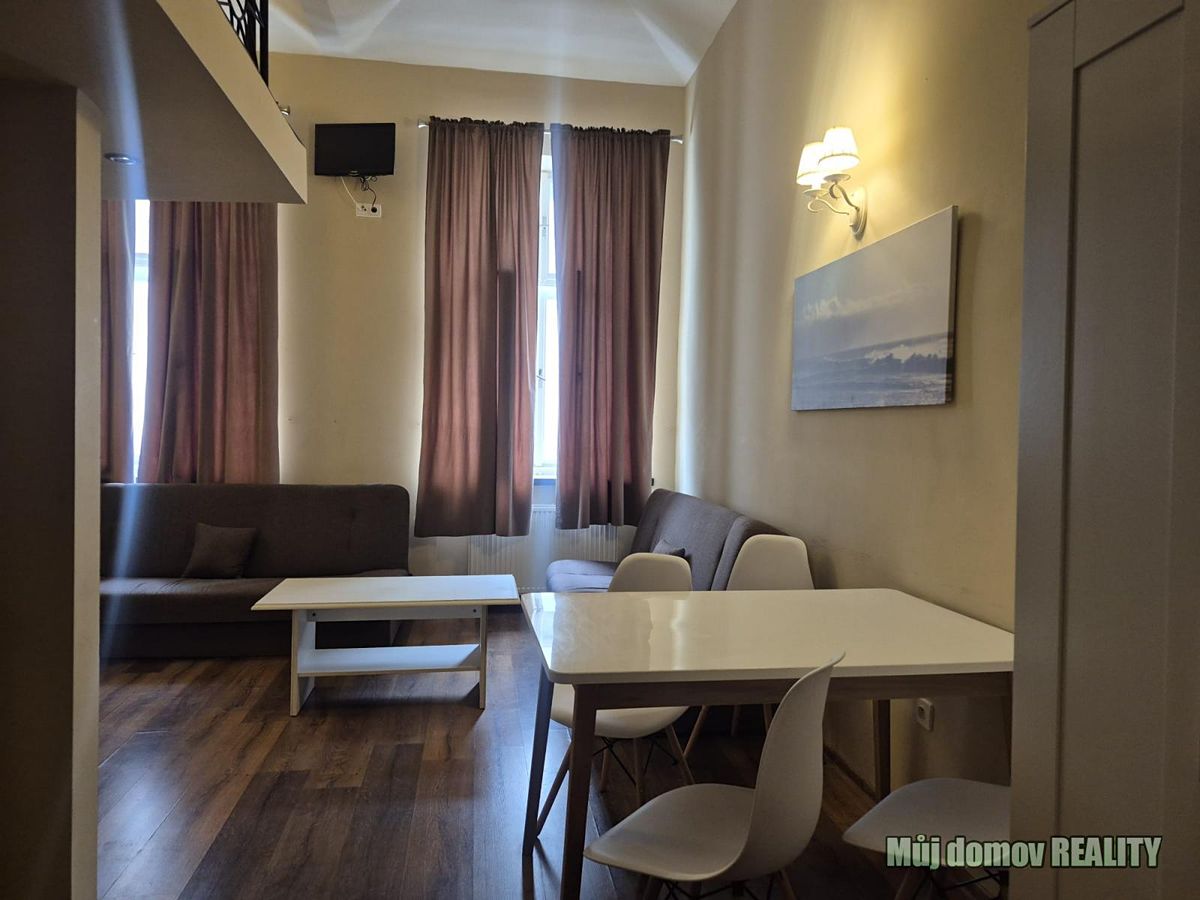 Pronájem bytu 1+kk 37 m² – fotografie 3
