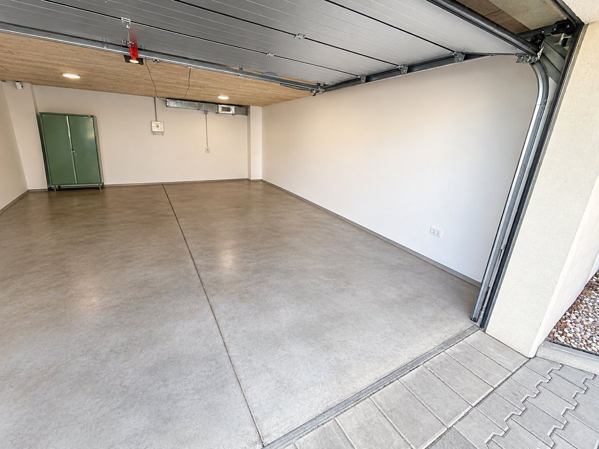 Pronájem bytu 2+kk 57 m² – fotografie 3