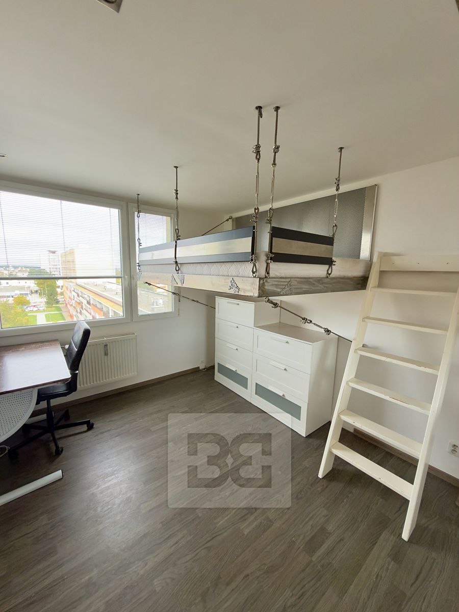 Pronájem bytu 3+kk 61 m² – fotografie 3