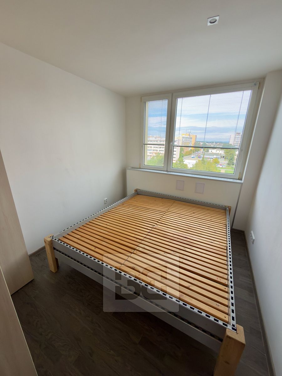 Pronájem bytu 3+kk 61 m² – fotografie 4