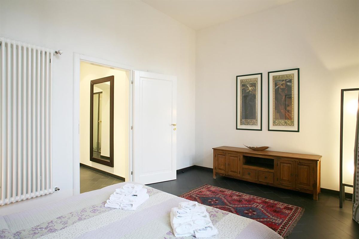 Pronájem bytu 4+1 134 m² – fotografie 3