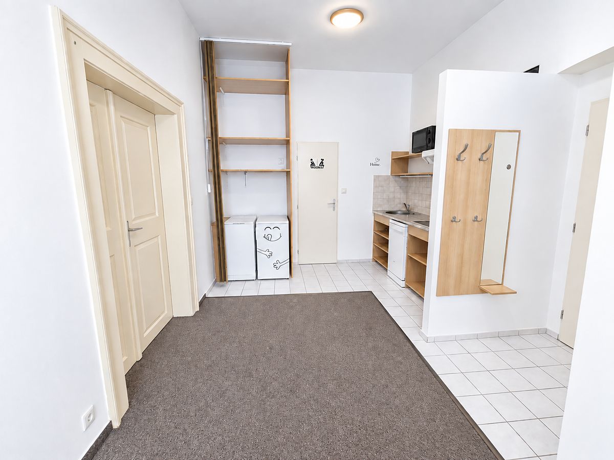 Pronájem bytu 2+kk 43 m² – fotografie 4