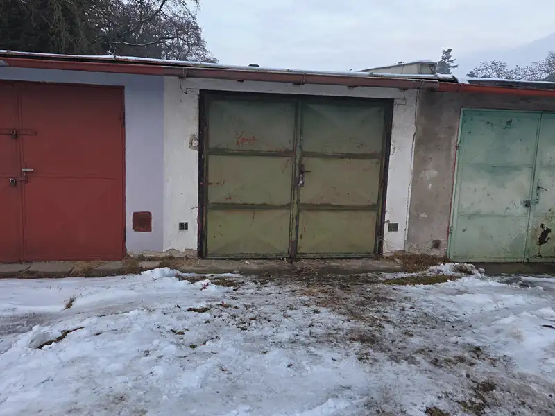 Pronájem garáže 18 m², Kolín – náhled fotky 3