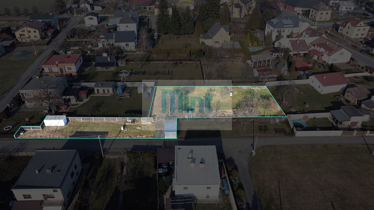 Prodej stavebního pozemku 1386 m² – fotografie 2