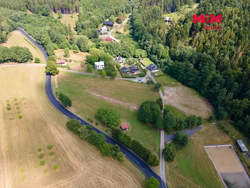 Prodej stavebního pozemku 9229 m², Držková – náhled fotky 2