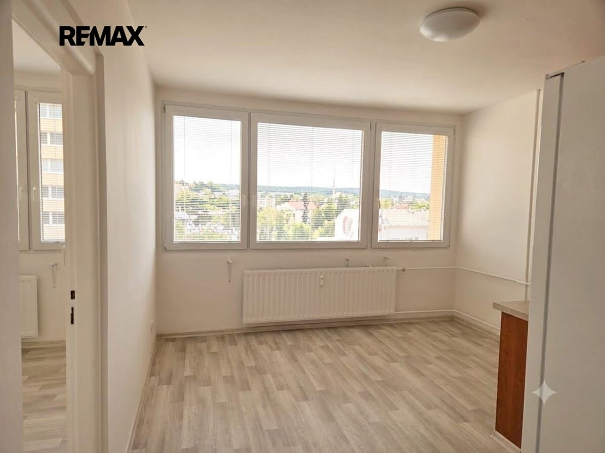 Pronájem bytu 2+1 49 m² – fotografie 3