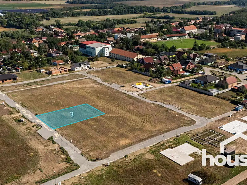 Prodej stavebního pozemku 864 m², Božice – náhled fotky 1