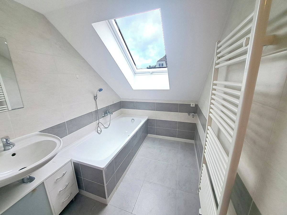 Pronájem bytu 2+1 66 m² – fotografie 3