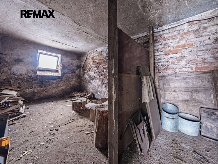 Комерційне приміщення на продаж, 200 м² (39 з 43)
