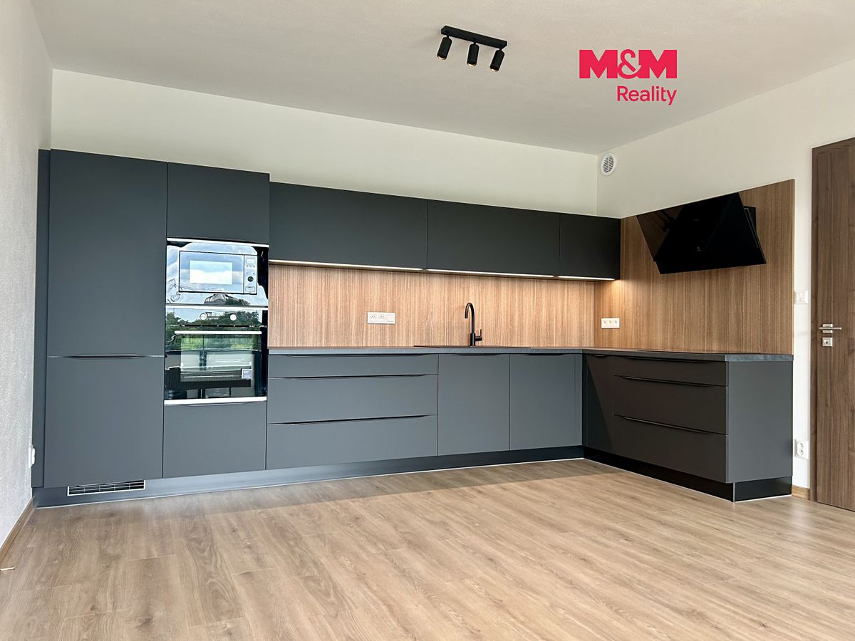 Pronájem bytu 3+kk 90 m²