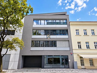 Pronájem kanceláře 177 m²