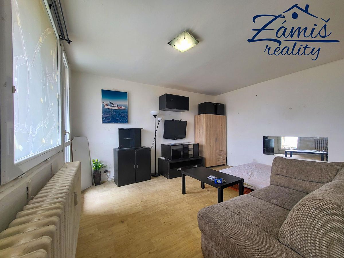 Pronájem bytu 1+kk 27 m² – fotografie 3