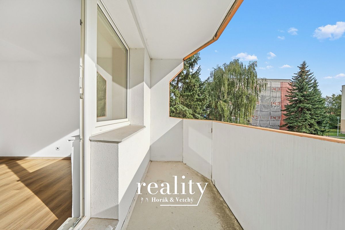 Pronájem bytu 2+1 57 m² – fotografie 4