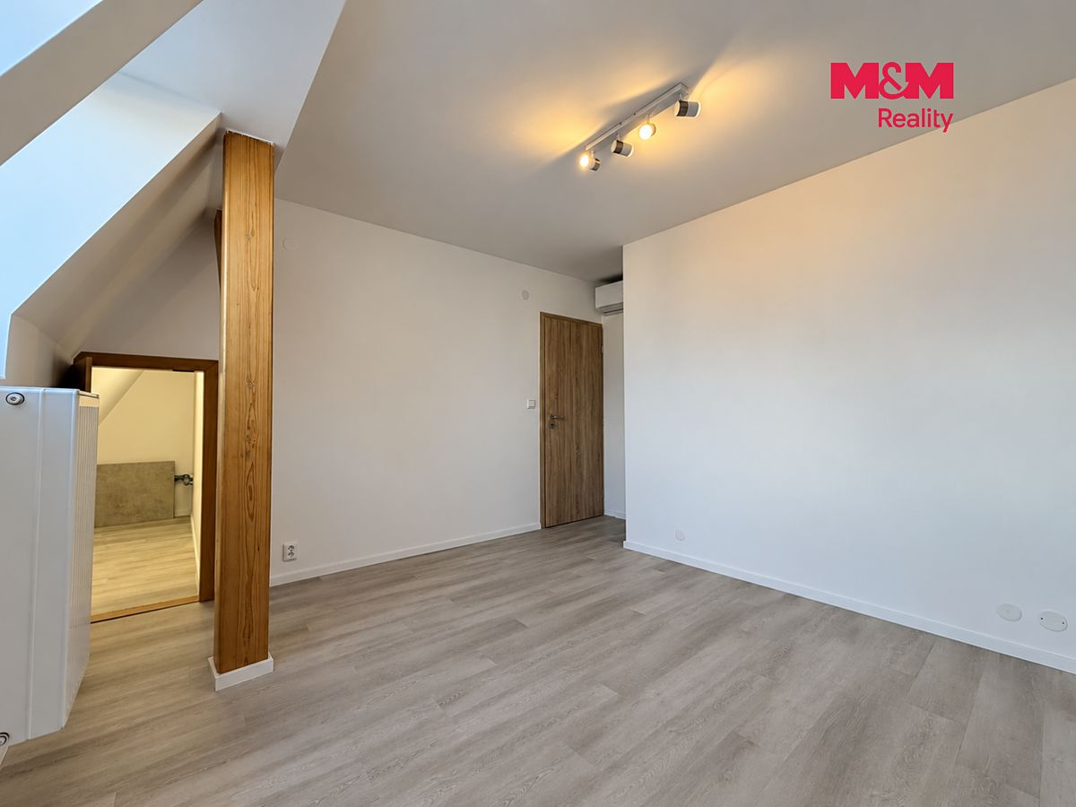 Pronájem bytu 2+1 53 m² – fotografie 4
