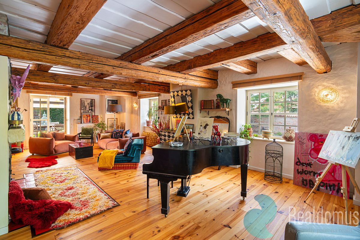 Prodej rodinného domu 360 m², pozemek 1463 m² – fotografie 4