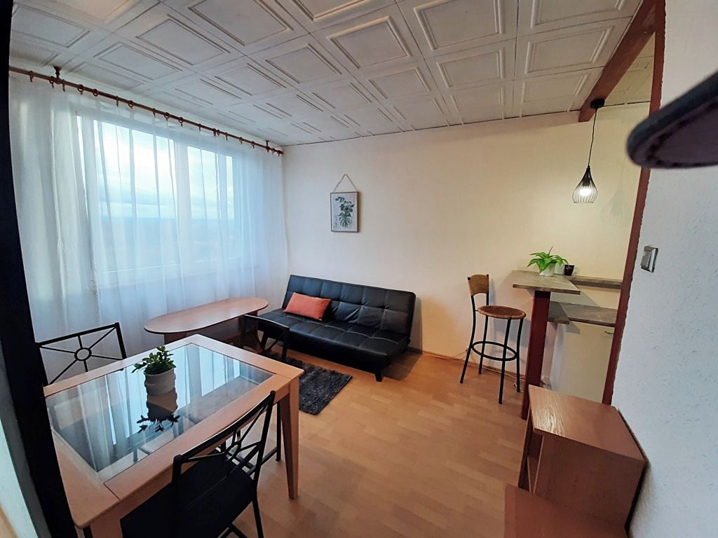 Pronájem bytu 2+kk 34 m² – fotografie 3