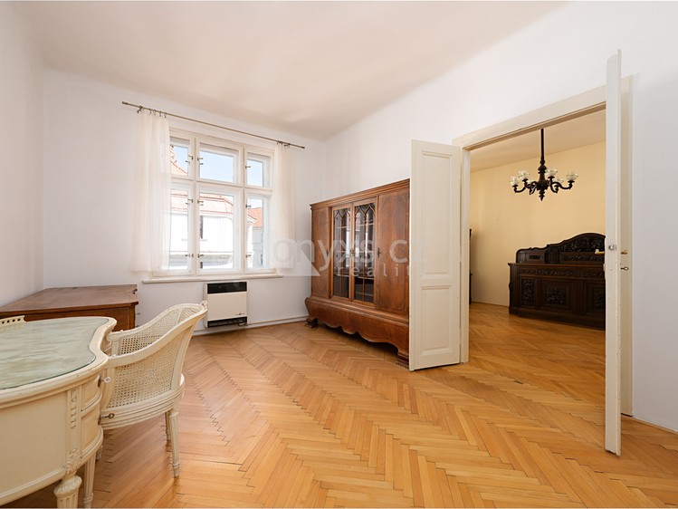 Pronájem bytu 3+1, 112 m² (10 z 16)