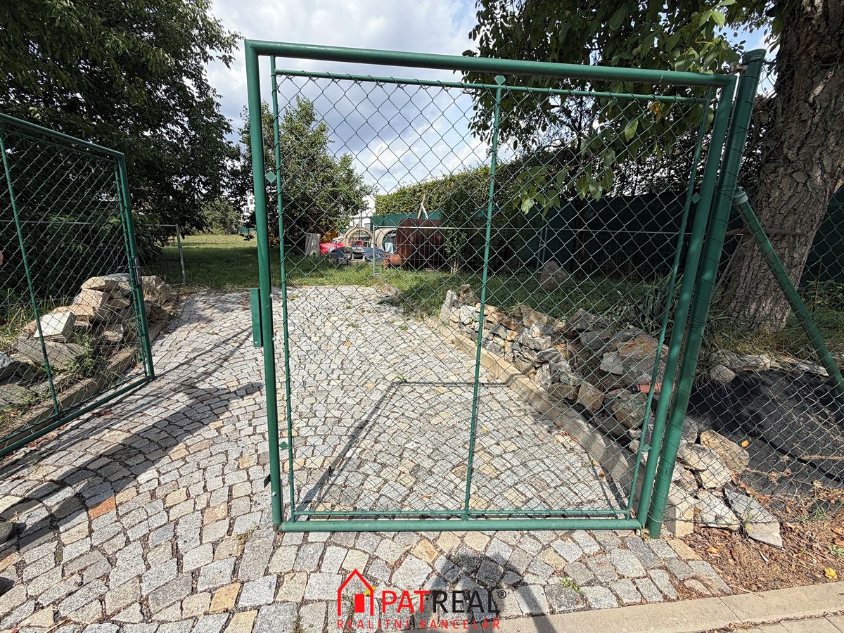 Pronájem komerčního pozemku 848 m² – fotografie 2