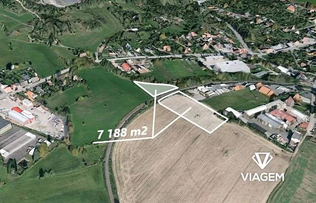 Prodej podílu 4/15 komerčního pozemku 1916 m²