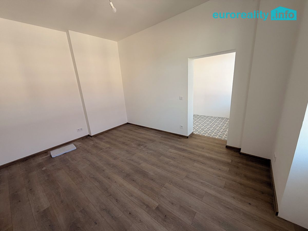 Prodej bytu 1+1 35 m² – fotografie 2
