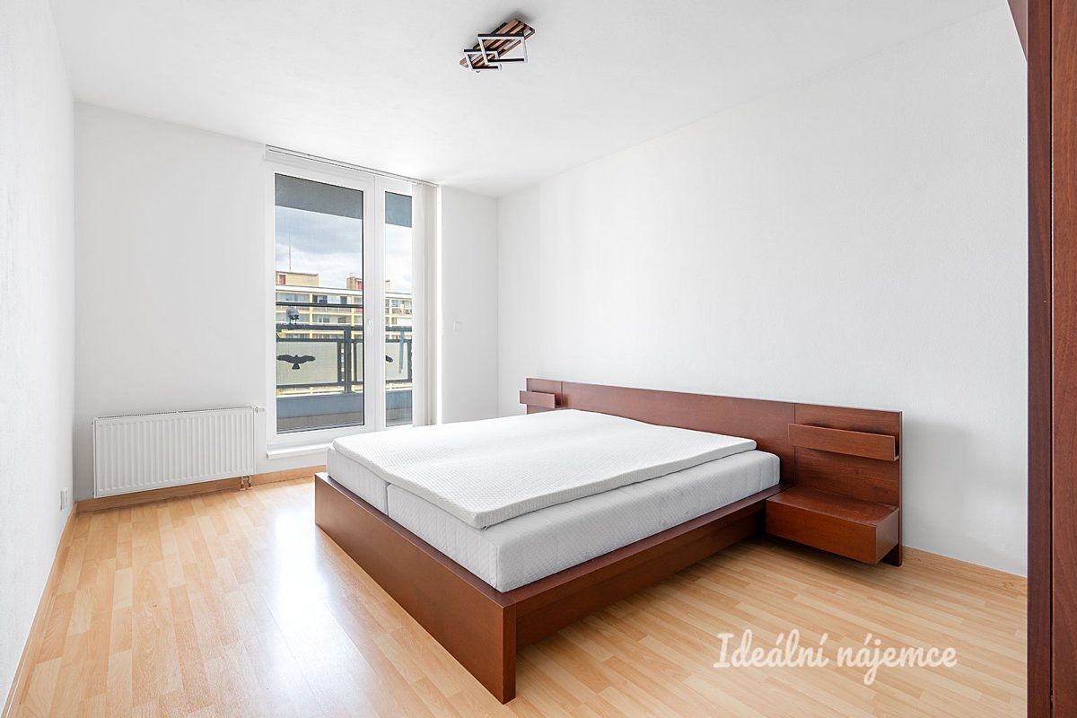 Pronájem bytu 2+kk 61 m² – fotografie 3