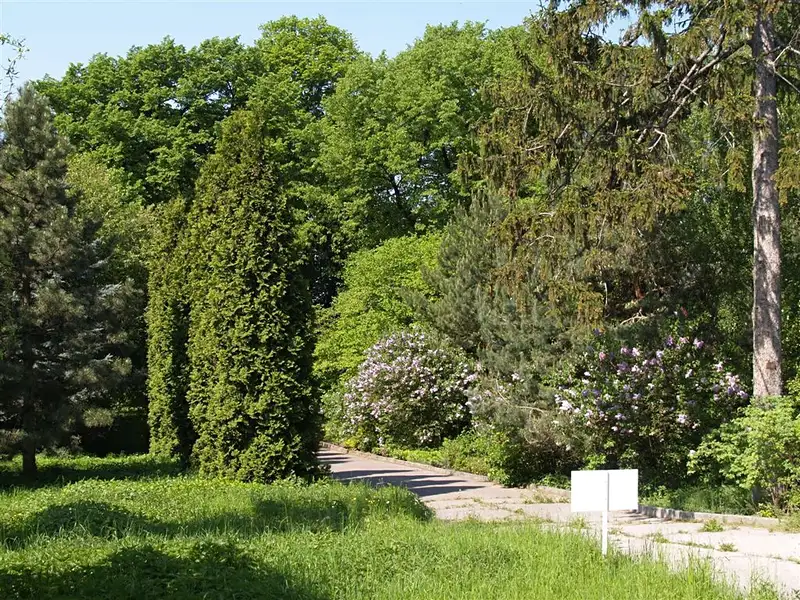 Prodej památky 4500 m², pozemek 10000 m², Přestavlky – náhled fotky 3