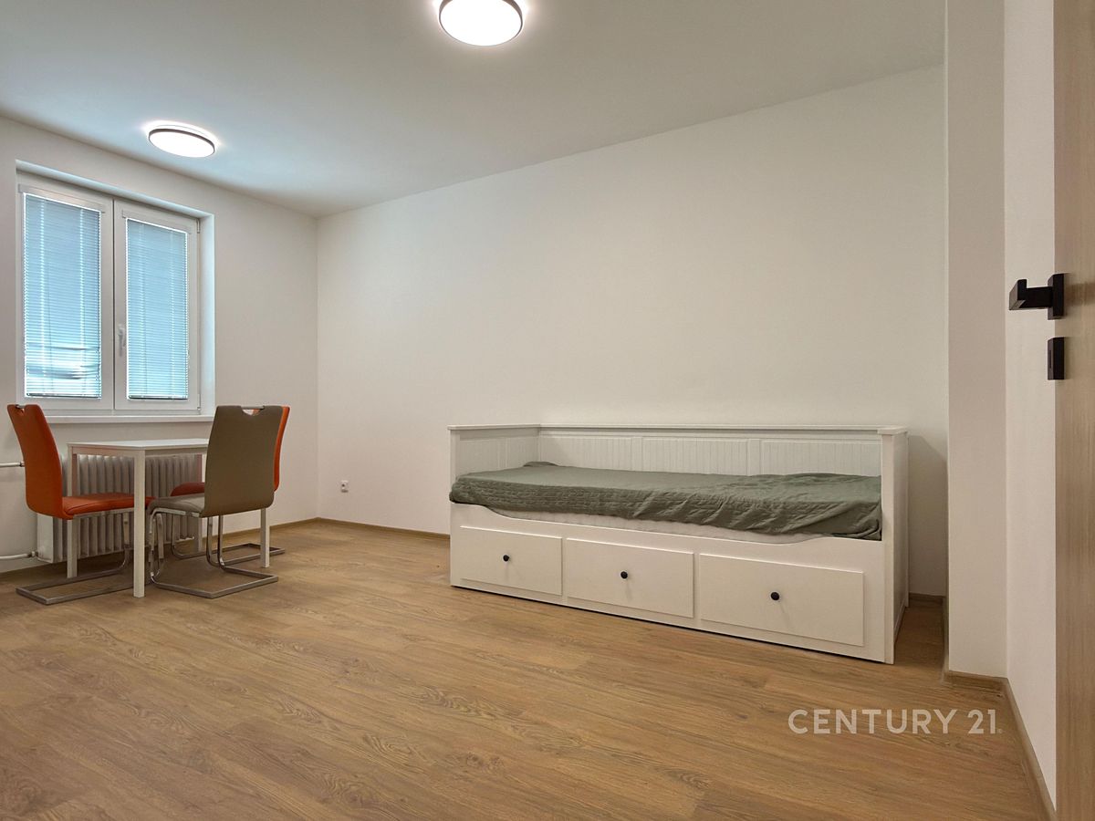 Pronájem bytu 1+kk 26 m² – fotografie 5