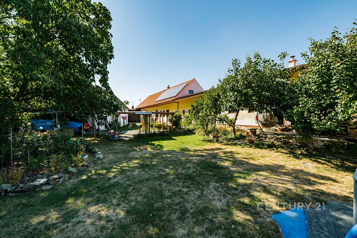 Prodej rodinného domu 270 m², pozemek 2834 m² – fotografie 4