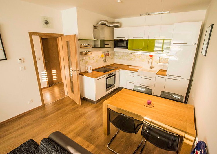 Pronájem bytu 2+kk, 52 m² (7 z 12)