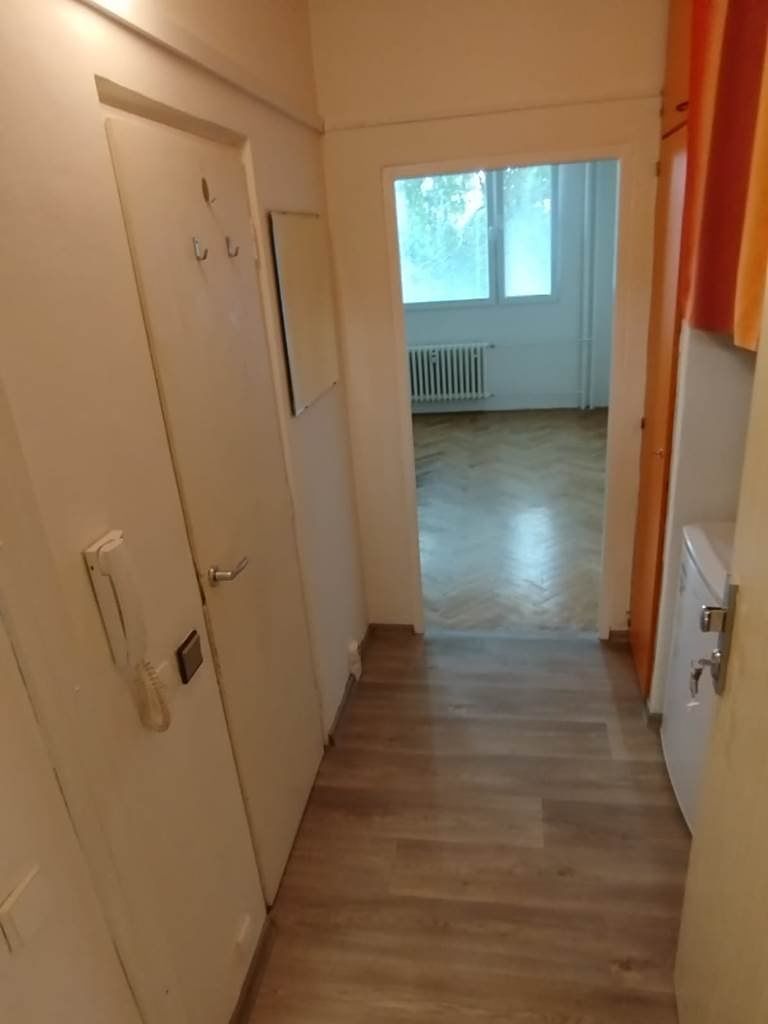 Pronájem bytu 1+kk 22 m² – fotografie 2