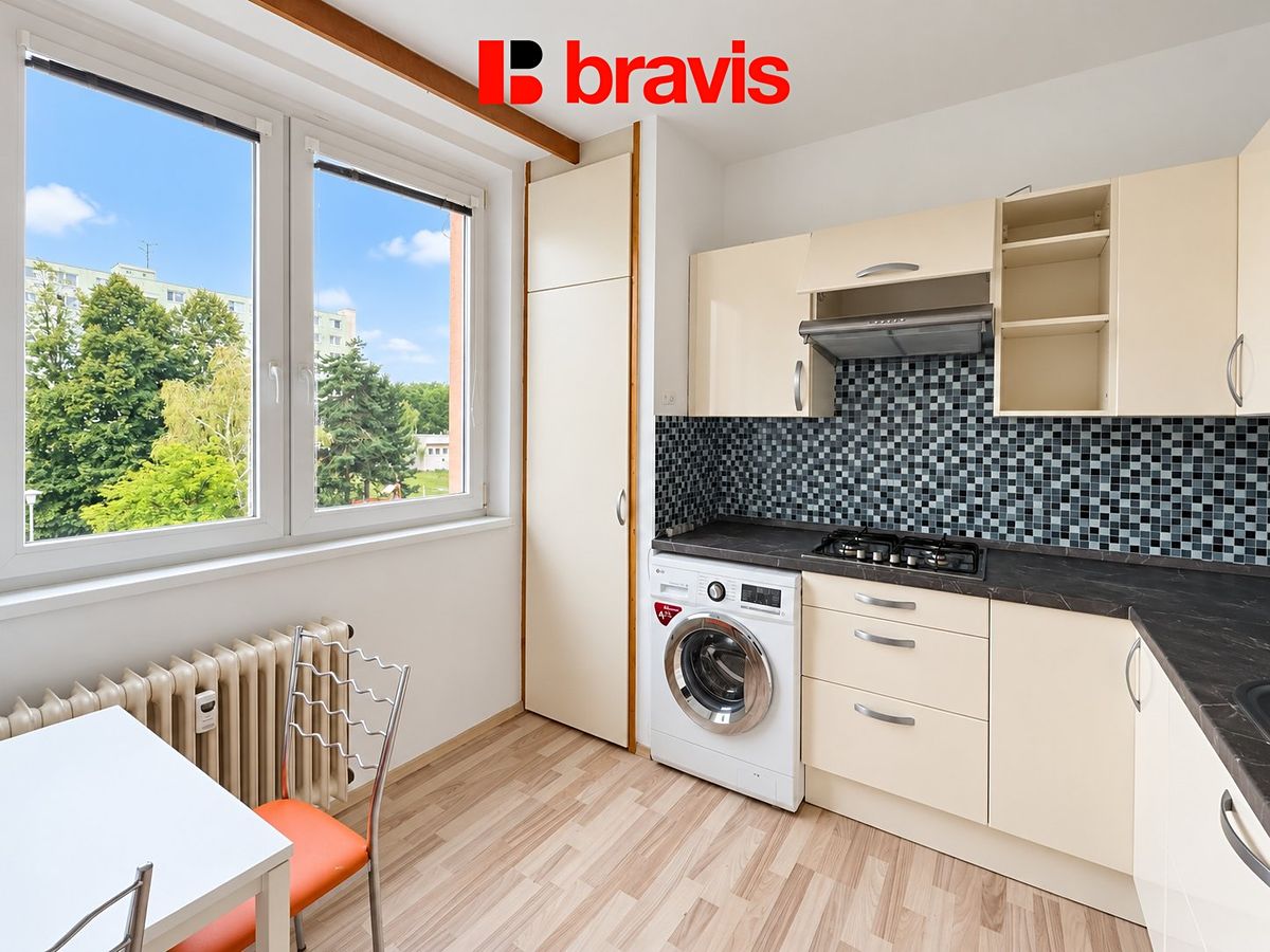 Pronájem bytu 1+1 32 m² – fotografie 4