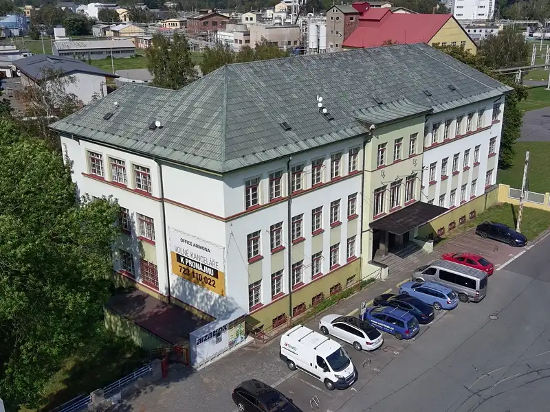 Pronájem kanceláře 28 m², Pardubice – náhled fotky 2
