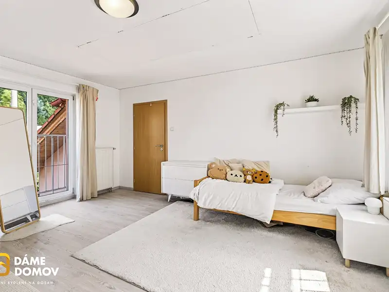 Prodej rodinného domu 225 m², pozemek 264 m², Březnice – náhled fotky 1