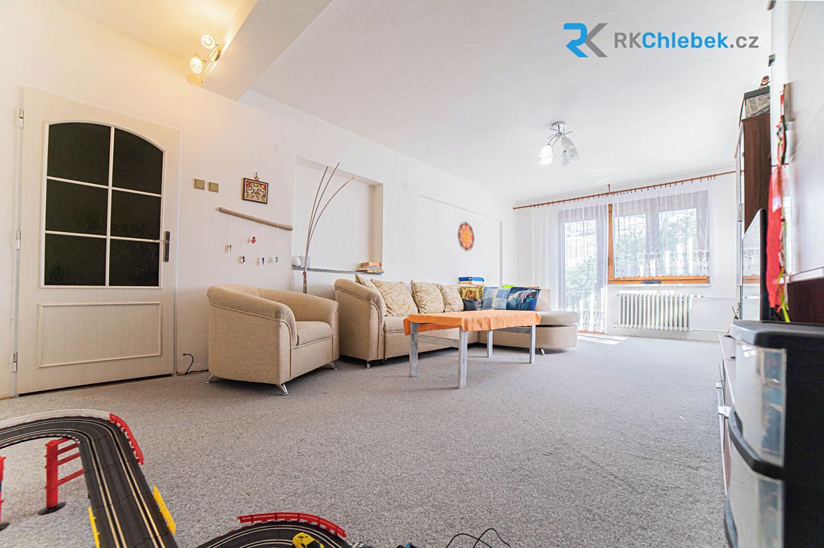 Pronájem rodinného domu 109 m², pozemek 410 m² – fotografie 3