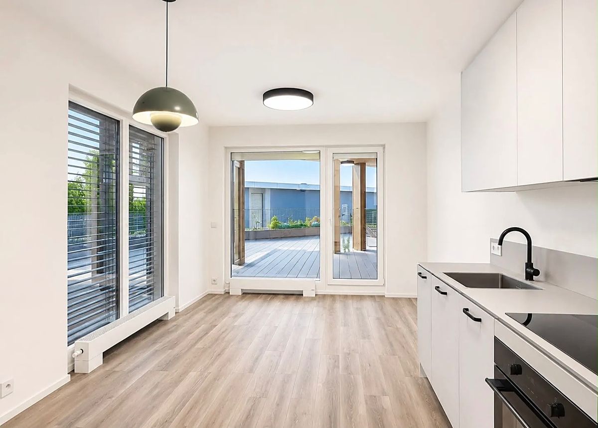 Pronájem bytu 2+kk 135 m²