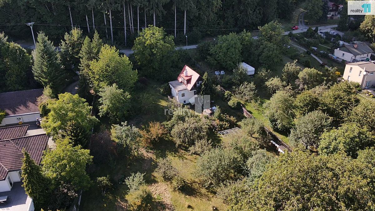 Prodej stavebního pozemku 2211 m² – fotografie 2