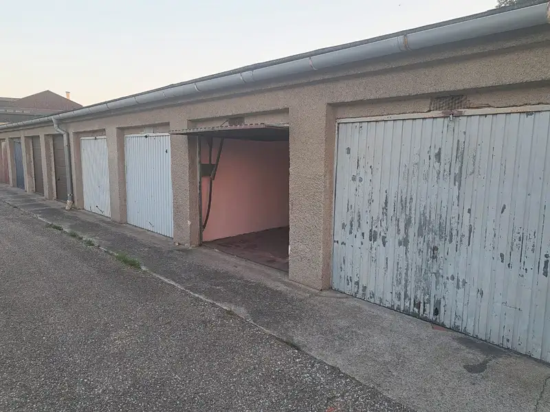 Pronájem garáže 17 m², Olomouc – náhled fotky 3