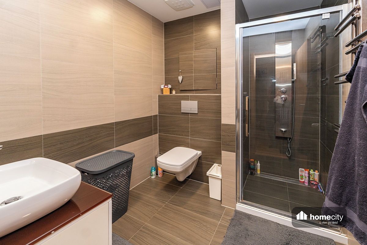 Pronájem bytu 1+kk 30 m² – fotografie 4